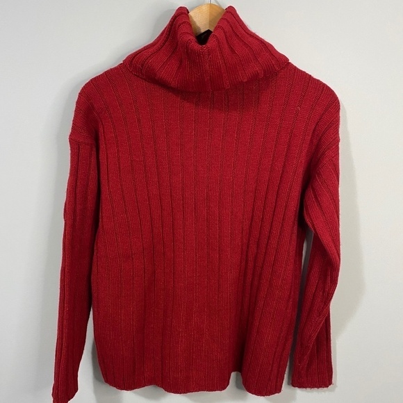 Lord & Taylor Long Sleeve Women's Red Turtleneck Ribbed Sweater Size Small‎ - Picture 3 of 8
